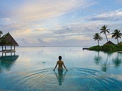 Piscina infinita