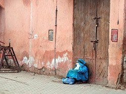 Mujer solitaria
