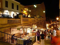 Mercadillo bajando al puerto de Ciudadela