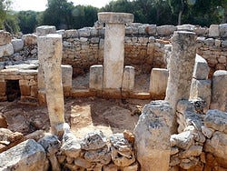 Torre d'en Galmés, casa