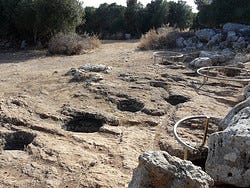 Torre d'en Galmés, cisternas
