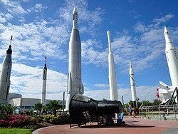 Centro Espacial Kennedy, Jardin de cohetes