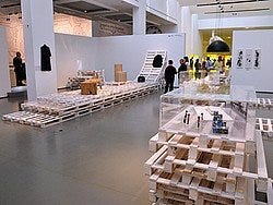 Trienal, exposición
