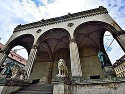 Odeonsplatz, feldherrnhalle