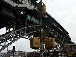 Metro de Nueva York pasando por Harlem