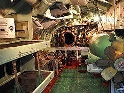 Submarino Growler, sala de torpedos