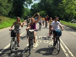 Discovering New York on bicycle