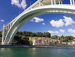 Puente de Arrábida