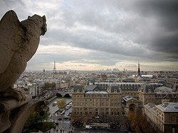 Tiempo en París, lluvia y nubes