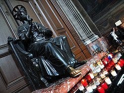 Saint Sulpice Church, Statue of St Peter