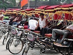 Rickshaws esperando presas