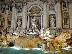 Fontana de Trevi, noche