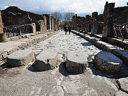 Pompeia, turistas em Pompeia