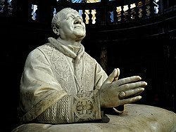 Basílica de Santa Maria Maggiore, Estátua Pio IX