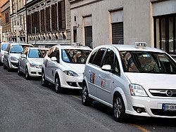 Taxis de Roma