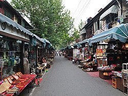 Compras en Shanghái, Mercado de Dongtai Lu
