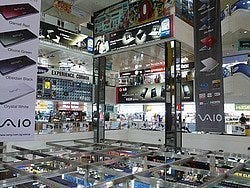 Sim Lim Square, interior