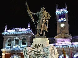 Estatua del Conde Ansúrez en Navidad