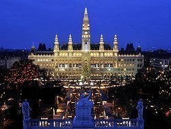 Ayuntamiento de Viena y su mercado navideño