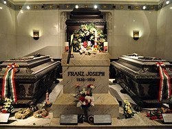 Tumba de Francisco Jose en la Cripta Imperial de Viena