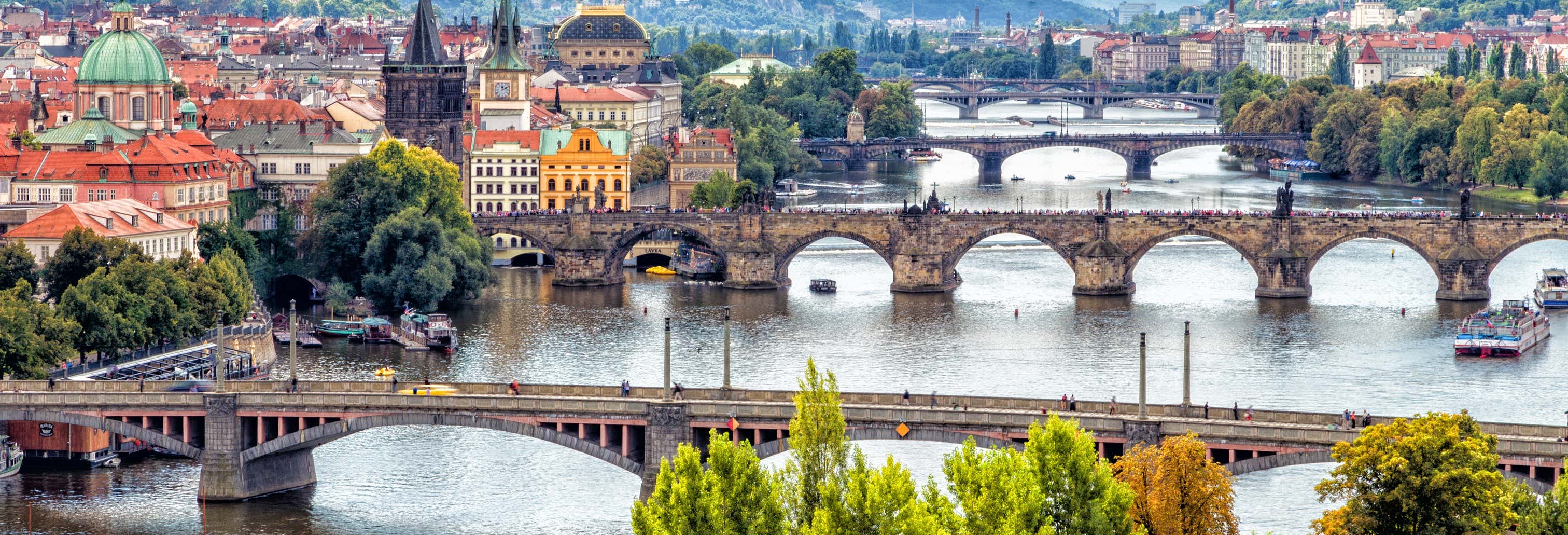 Tour de 4 días por Viena y Praga