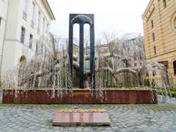 El árbol de la vida, homenaje a las víctimas del Holocausto