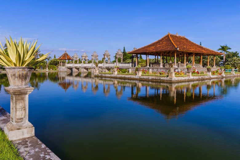 Palacios flotantes de Taman  Ujung  y Tirta Gangga Bali