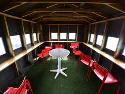 Interior da caseta de observação