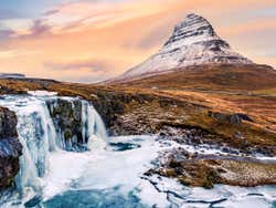 Kirkjufell en invierno
