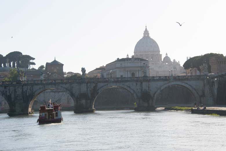 Bateau touristique de Rome