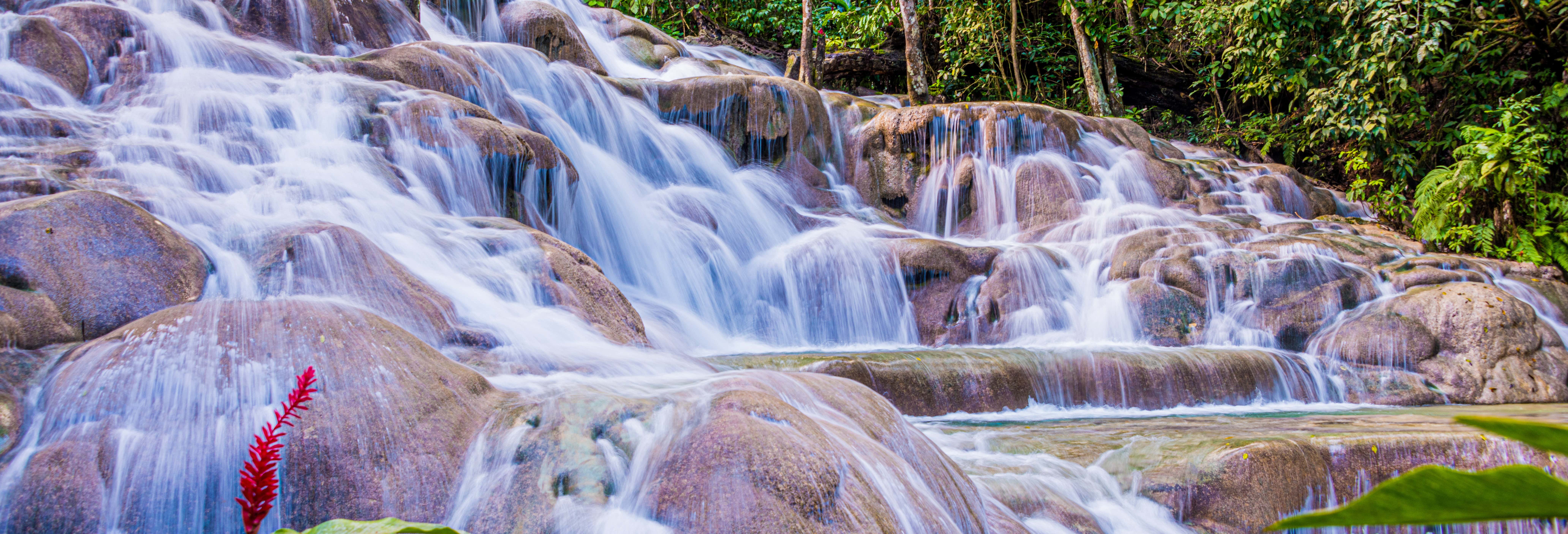 Cascadas del río Dunn y Agujero Azul