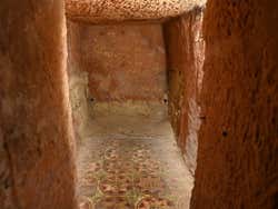 En el interior de las catacumbas