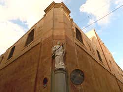 Escultura religiosa em Valletta