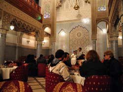 Restaurante en Fez, cena espectaculo