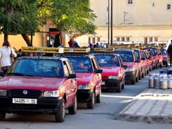 Transporte en Fez, Taxis