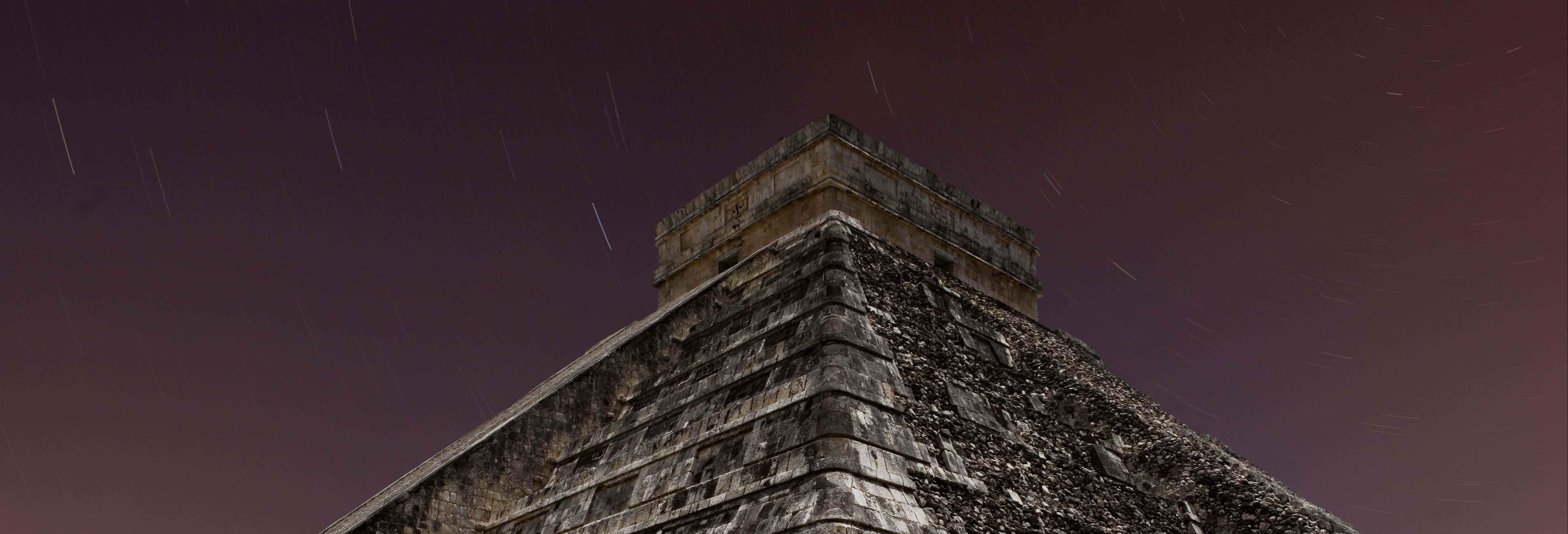 Cena buffet y espectáculo nocturno en Chichén Itzá