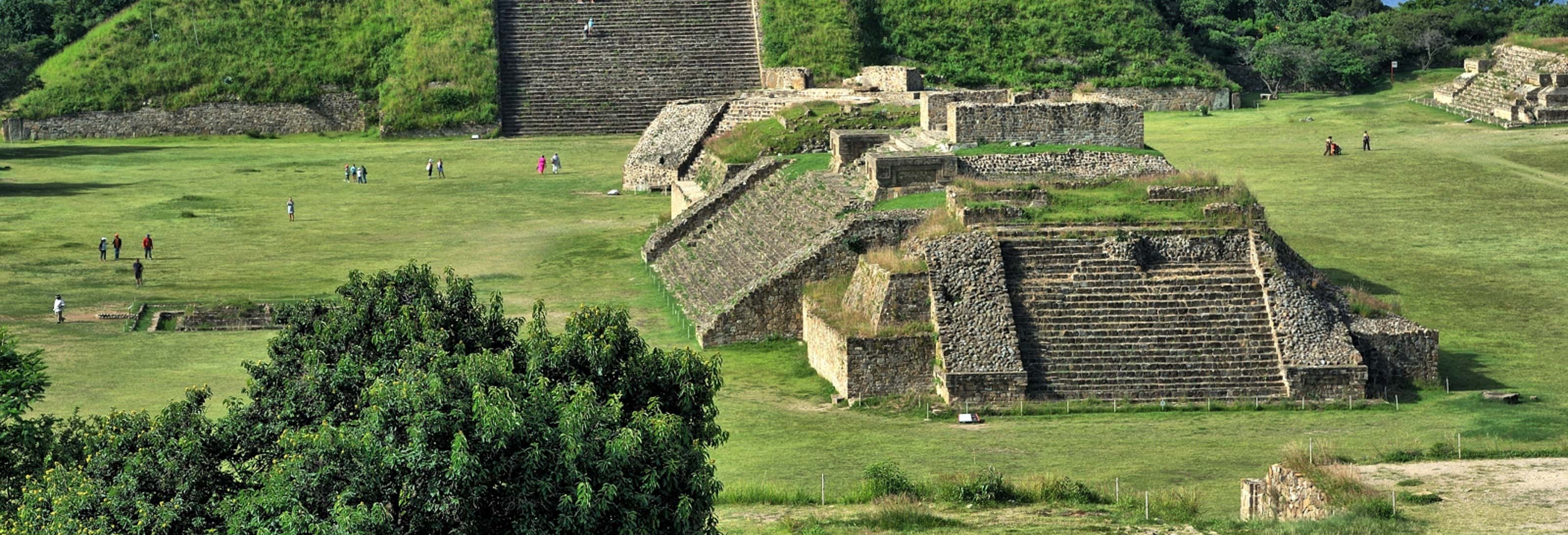 Excursión a Monte Albán
