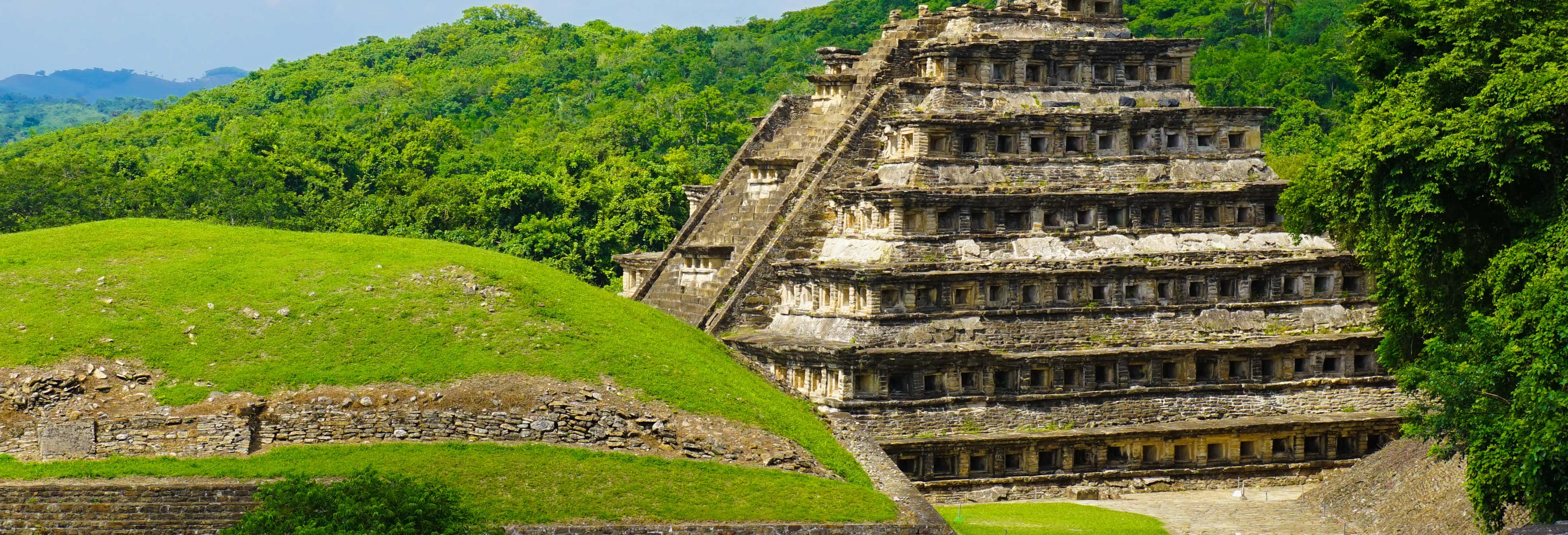 Excursión a El Tajín y Papantla