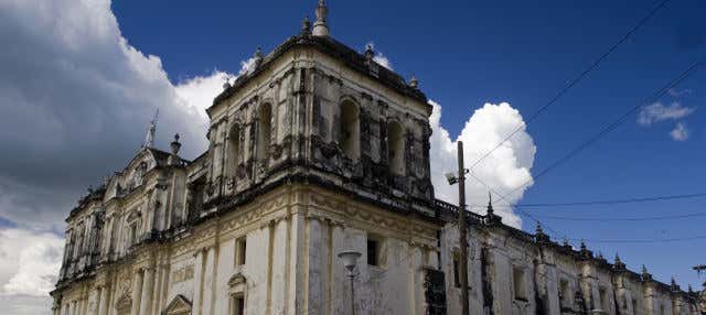 Tour de misterios y leyendas por León