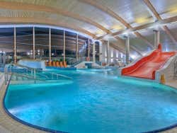 Piscina termal coberta do centro Białka