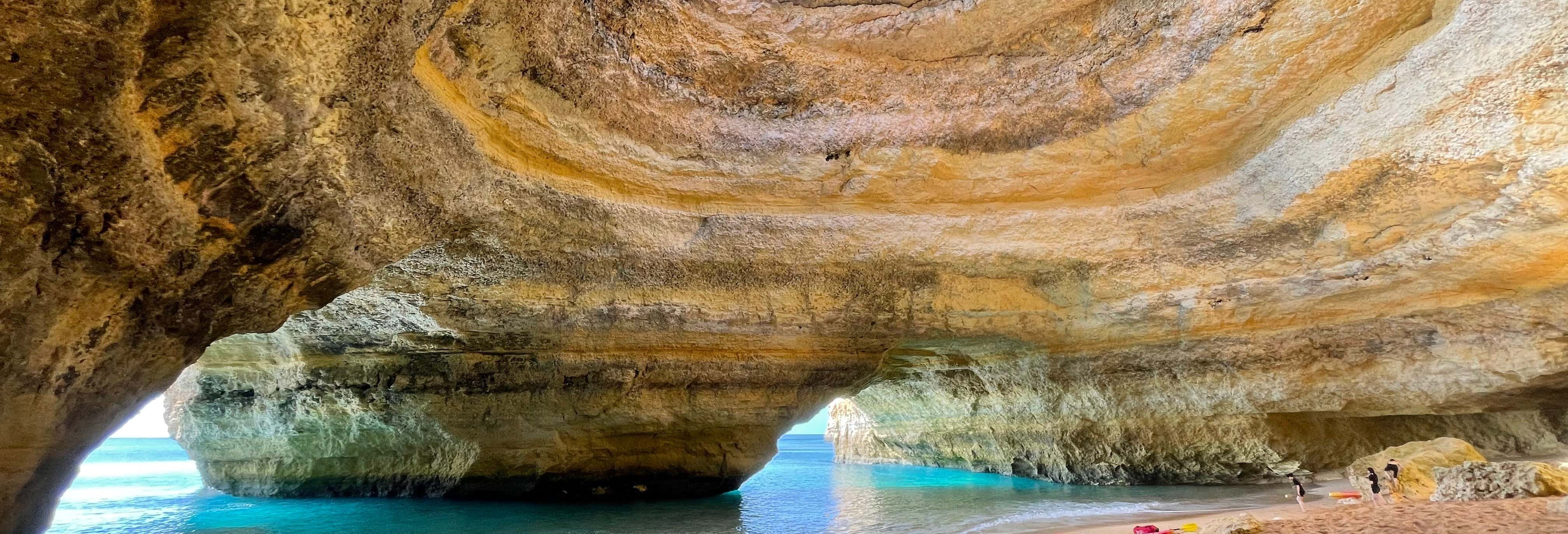 Tour in barca delle grotte di Benagil