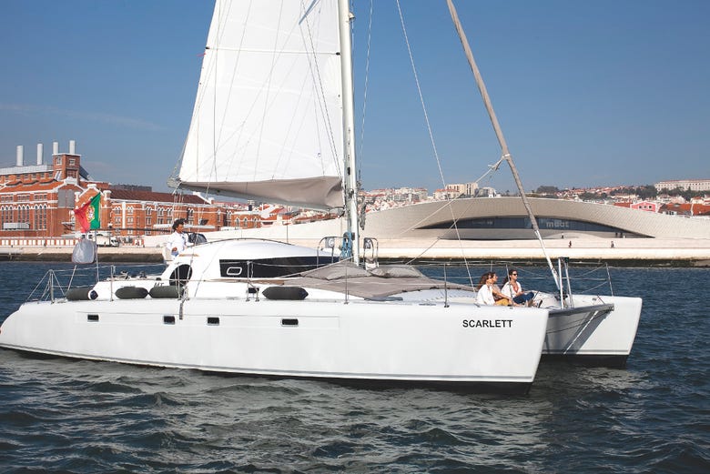 Yacht Charter with Skipper in Lisbon