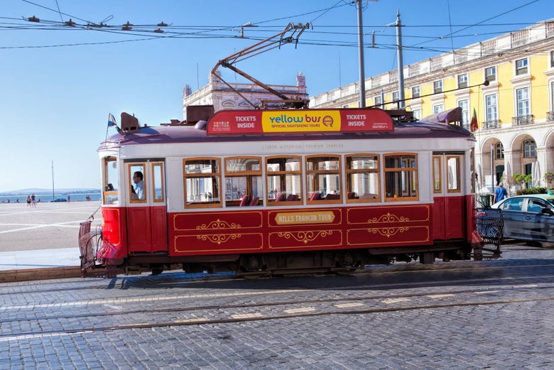 lisbon tramcar tour