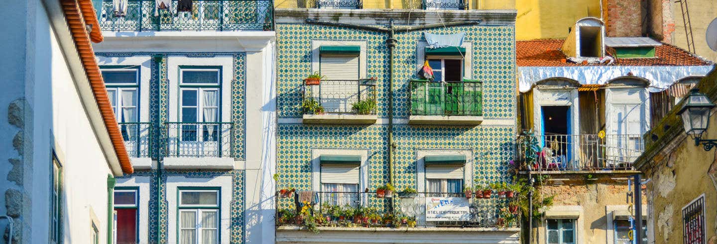 Tour por Mouraria + Cena y espectáculo de fado