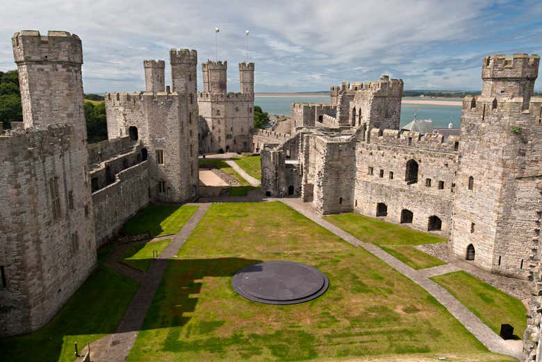 Snowdonia National Park Caernarfon Portmeiron Trip