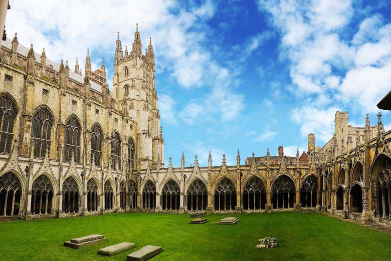 Interior da Catedral de Canterbury