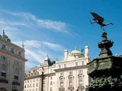 Picadilly Circus, estátua de Eros
