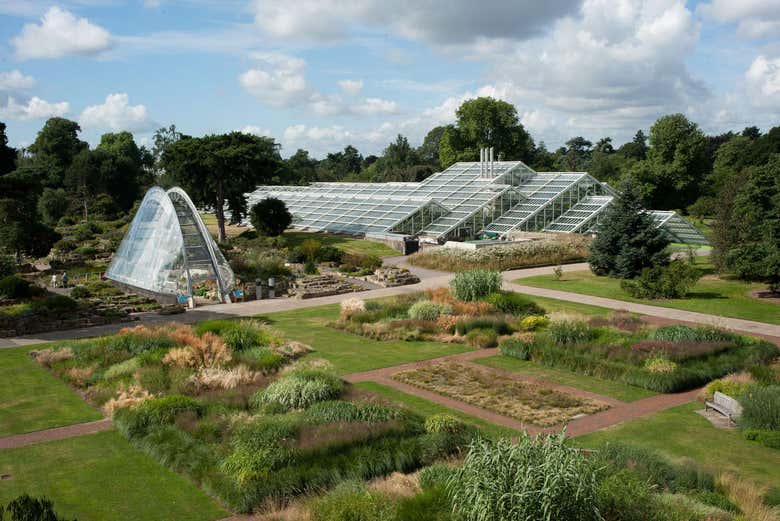 Ingresso do Palácio de Kew e Real Jardim Botânico em Londres