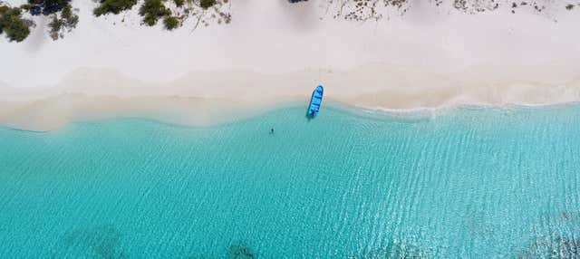 Bahia de las Águilas Tour