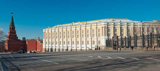 Kremlin Armoury Guided Tour in Moscow